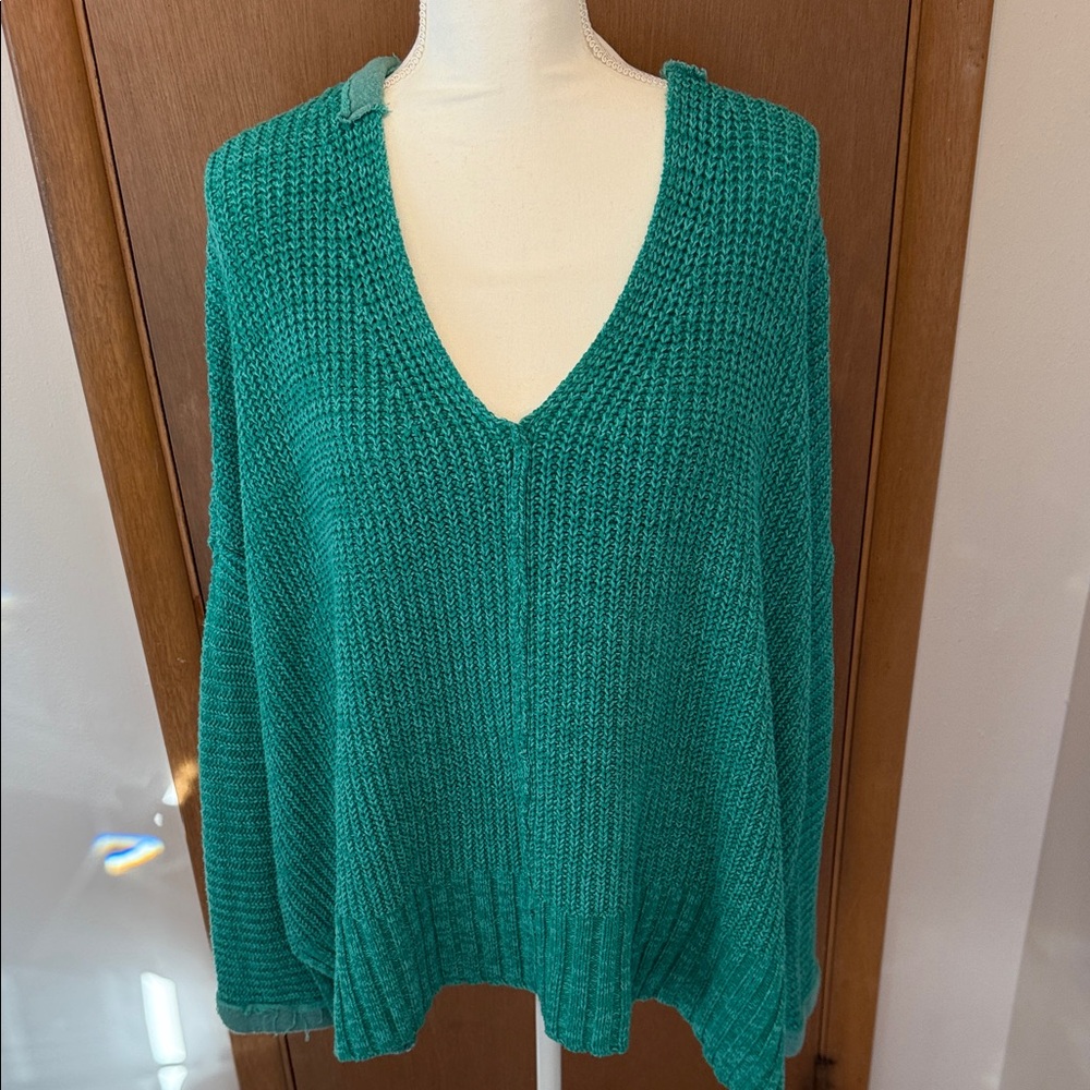 Free People Turquoise oversized  V-Neck Sweater size XS